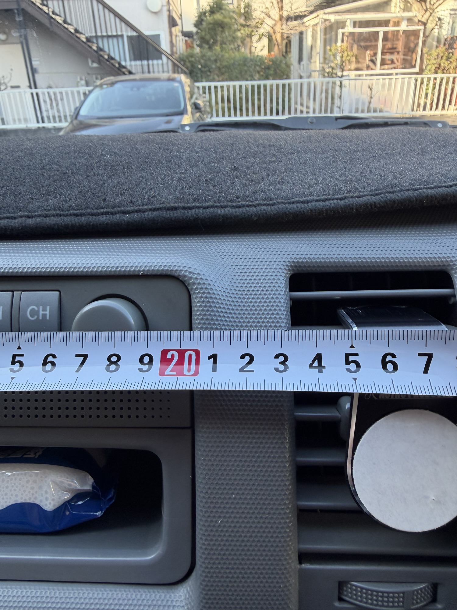 ハイエース ダッシュボード全体の幅を別角度から計測